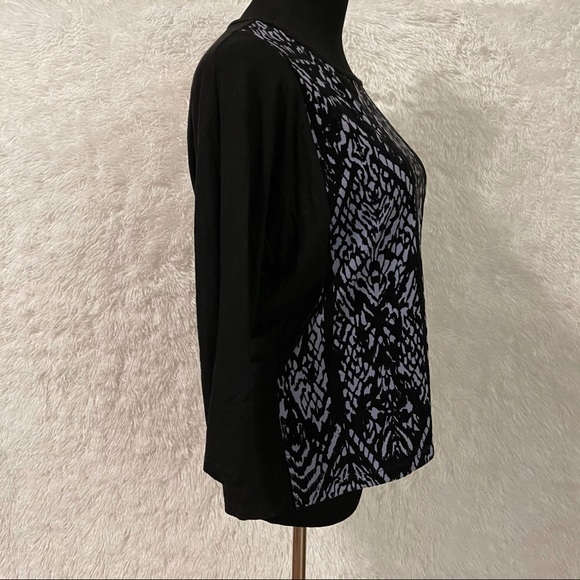 Chico's Women's Velvet Front Half Sleeve Shirt - Picture 4 of 9